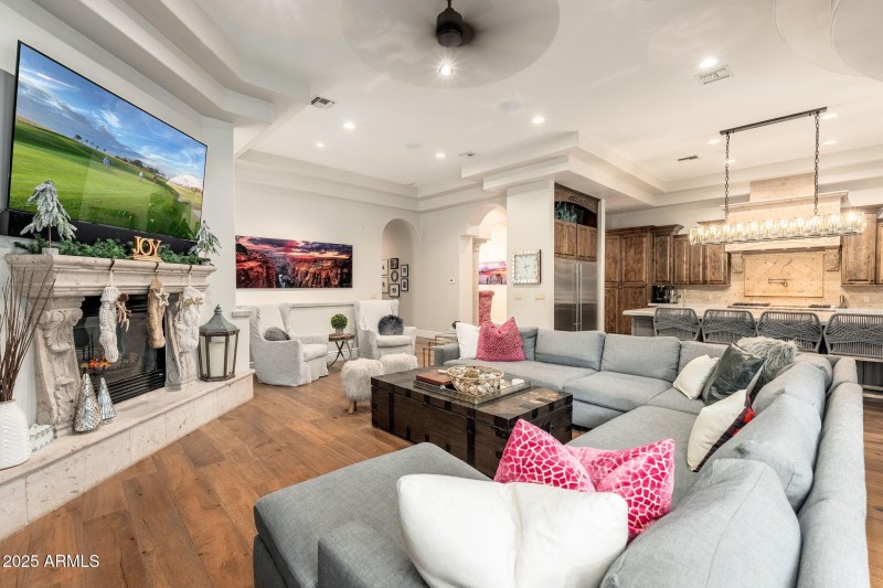 2196 E Champagne Pl - 16