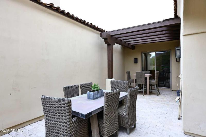 Patio-Dining Area