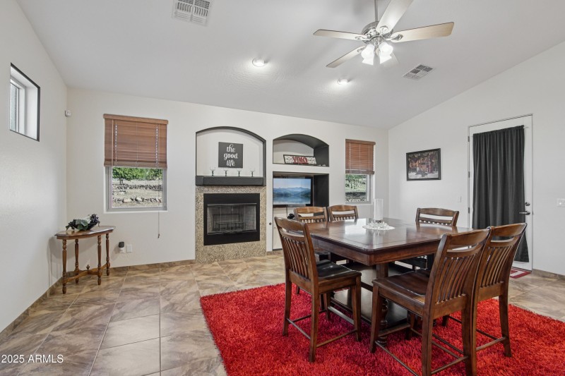 10-print-N 16th St-S2511-010