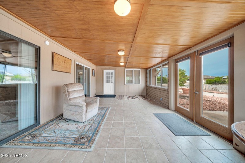 9718 W Terrace Ln-30