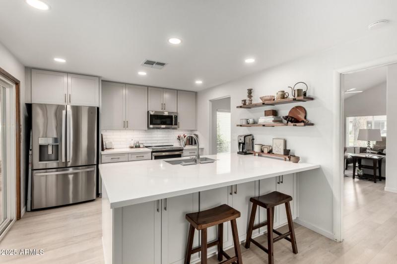 gorgeous updated kitchen!