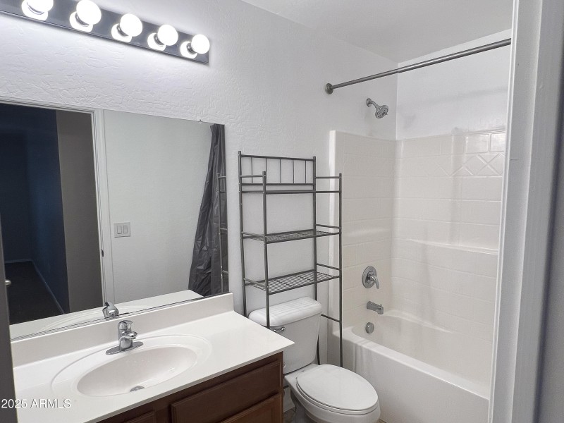 9847 w lone cactus-23