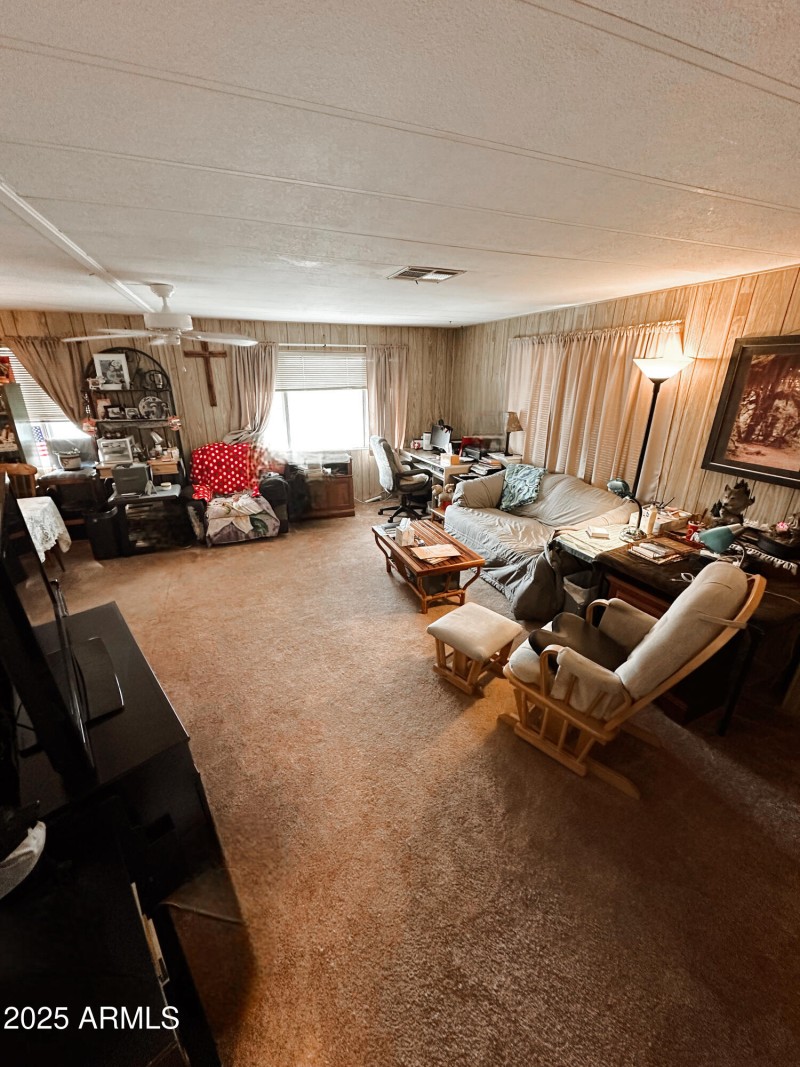 E6CDFE00-2515-4480-A518-D318F4DDC351