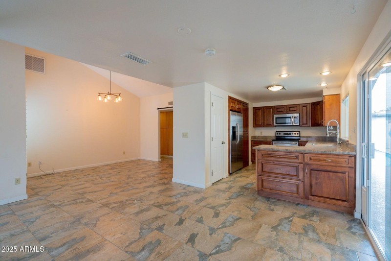 87th terrace dining kitchen view