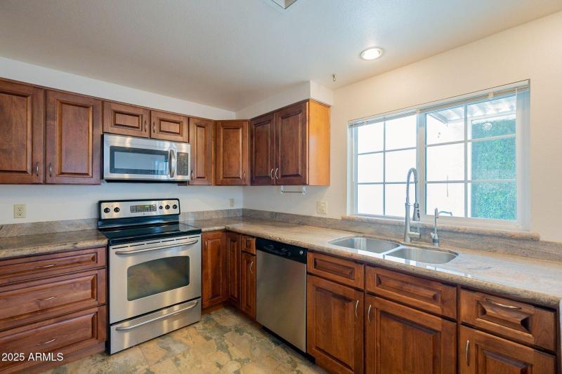 87th terrace kitchen 2