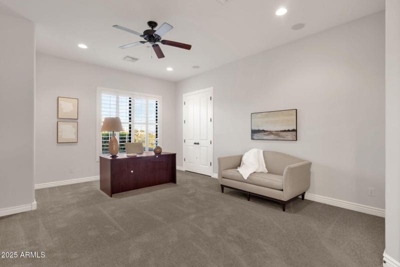 008_Office Off Foyer