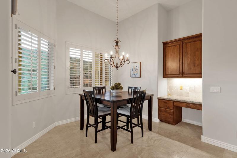 024_Casual Dining Nook