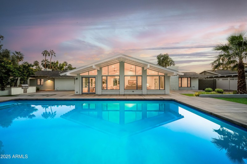 I2025111201-Twilight-2