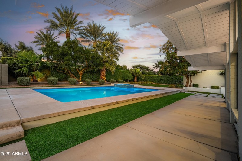 I2025111201-Twilight-6