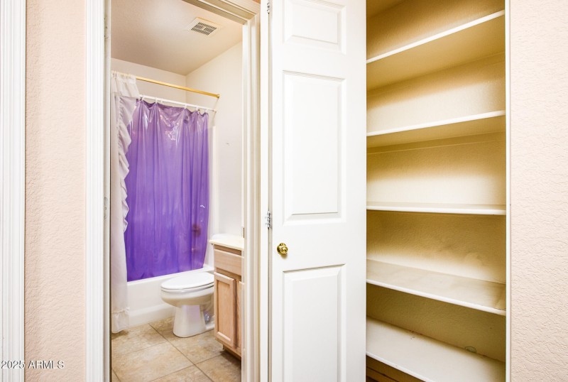 Guest Bathroom - Linen Closet
