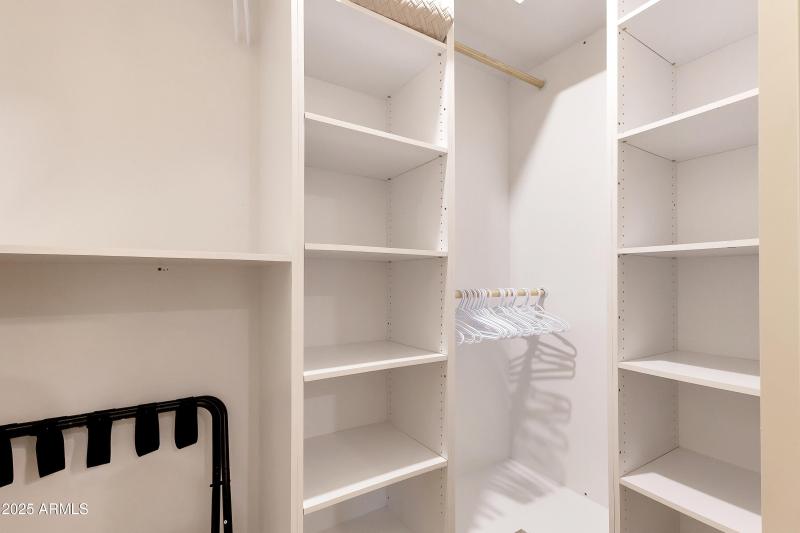 HUGE WALK IN CLOSETS