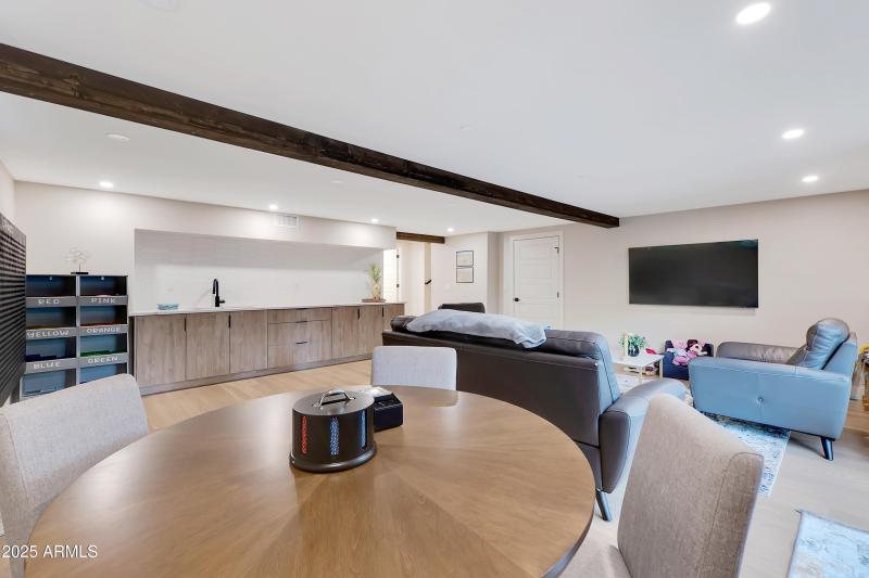 FAMILY ROOM/GAME ROOM