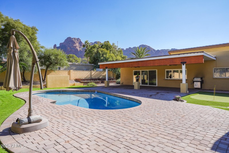 Beautiful Mountain View!