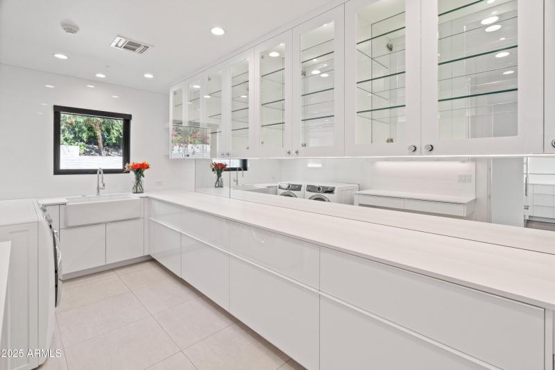 4218 E Palo Verde Dr-44