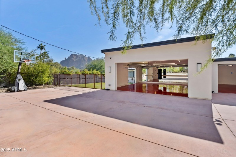 4218 E Palo Verde Dr-12