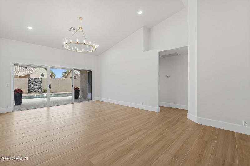 18637 N 85th-Living Room 3