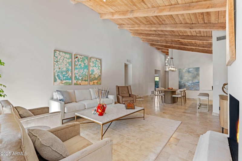 9-web-or-mls-6205-n-29th-pl