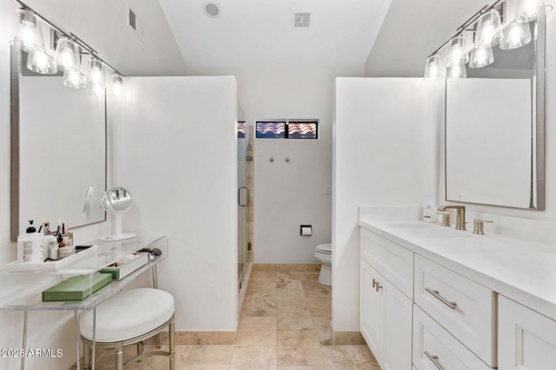 26-web-or-mls-6205-n-29th-pl