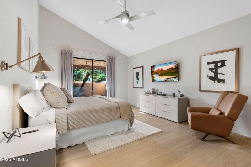 42-web-or-mls-6205-n-29th-pl