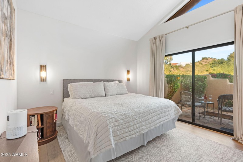 45-web-or-mls-6205-n-29th-pl