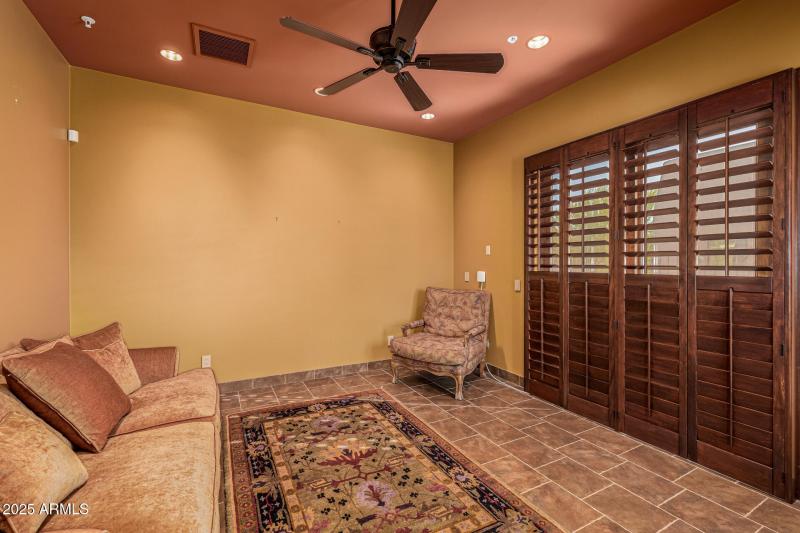 76-Calle Buena Vista