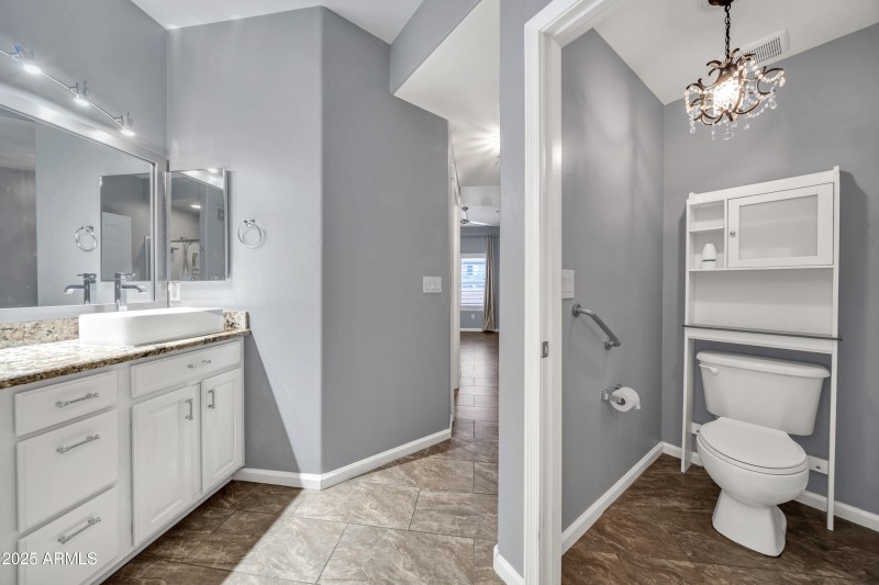 14000 N 94th St 1199-16