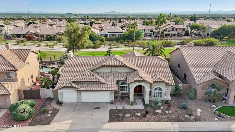 39-web-or-mls-E Briarwood Ter-S2711-054