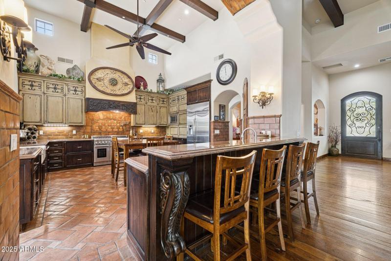 12-web-or-mls-35444-n-48th-st