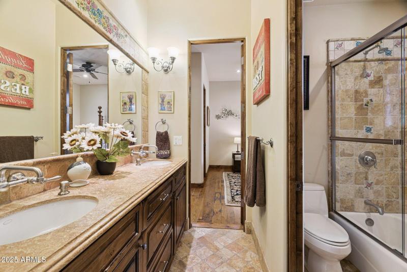 33-web-or-mls-35444-n-48th-st