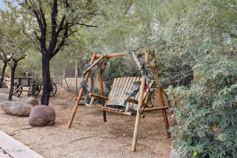 66-web-or-mls-35444-n-48th-st