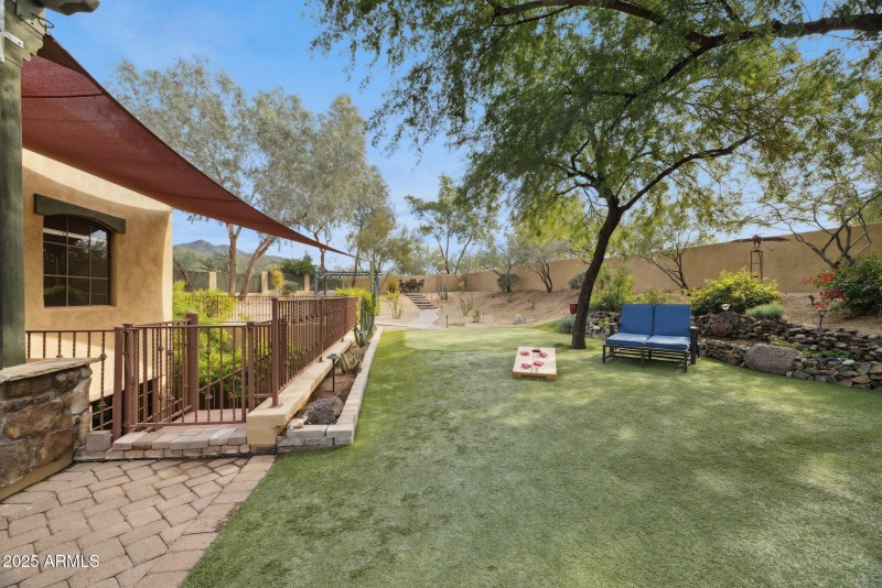 76-web-or-mls-35444-n-48th-st