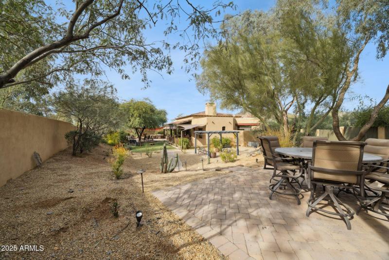 78-web-or-mls-35444-n-48th-st