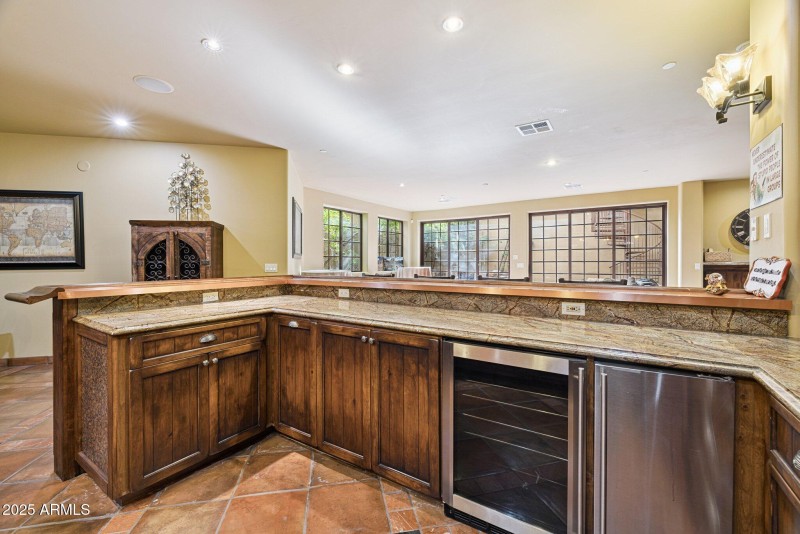 96-web-or-mls-35444-n-48th-st