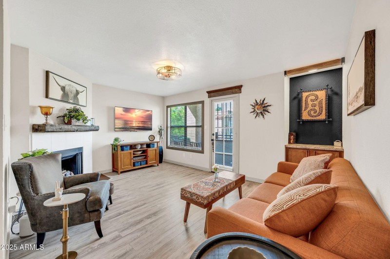 8787 E Mountain View Rd Unit 2100-10