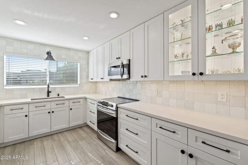 Upgraded Gourmet Kitchen