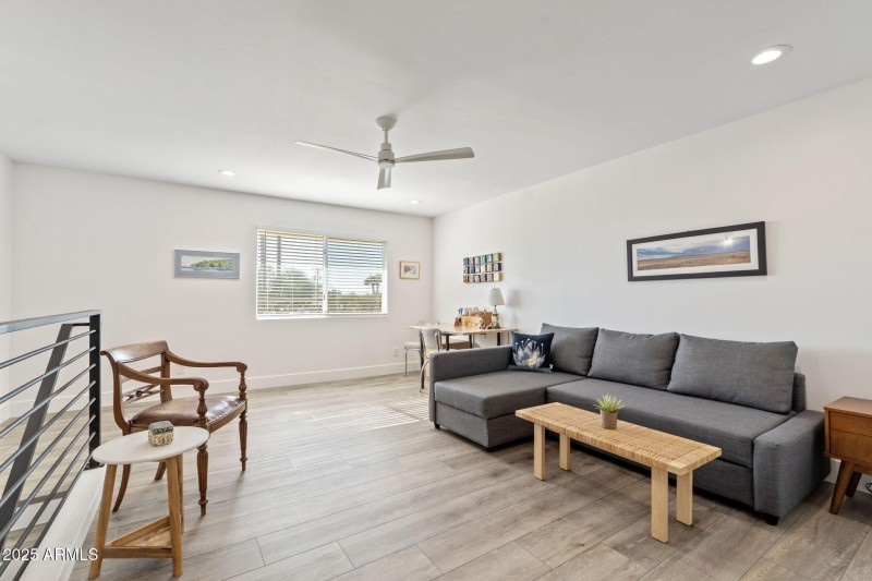 Loft Style Bedroom/Den