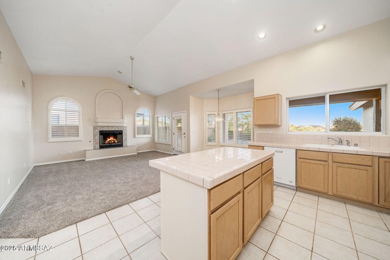 1645 E Ganymede Drive