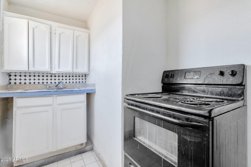 24-web-or-mls-QPT Photo - MEP_6035