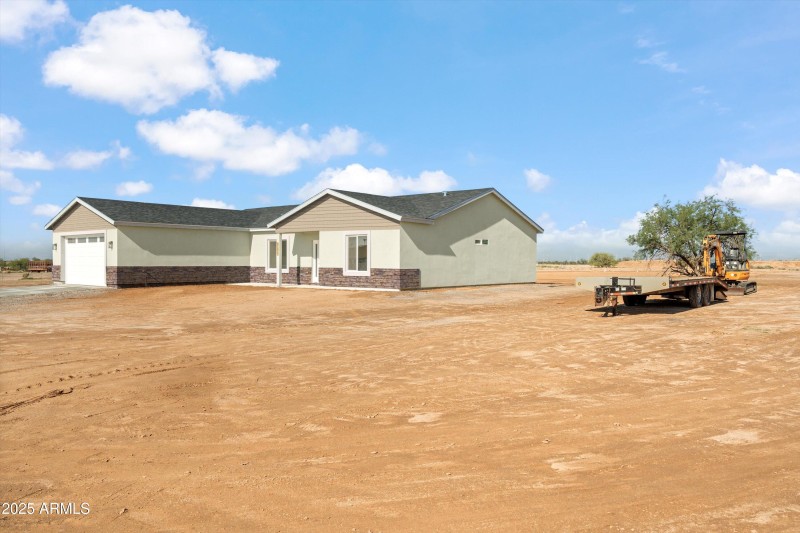 Front Angle: Color 2