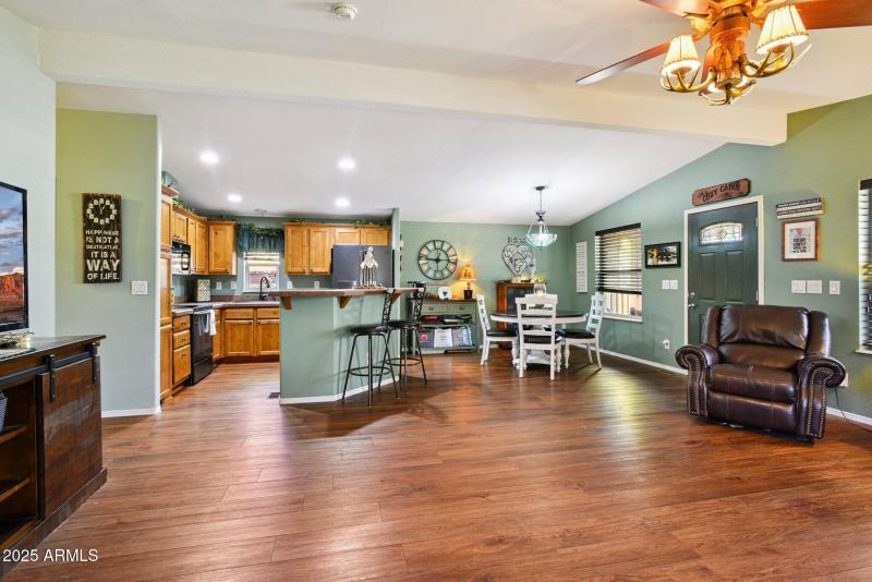 6-web-or-mls-1220-caribou-rd