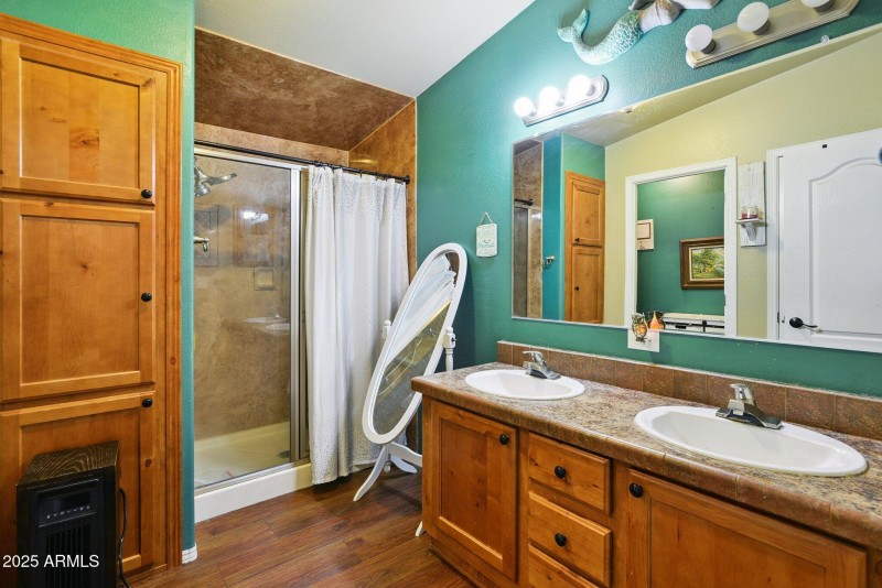 16-web-or-mls-1220-caribou-rd