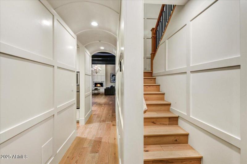 STAIRS TO THE PRIMARY SUITE