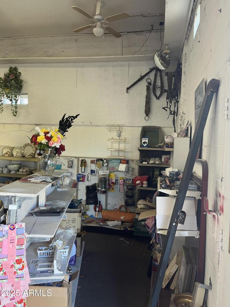 1201 W Hoover Front Right