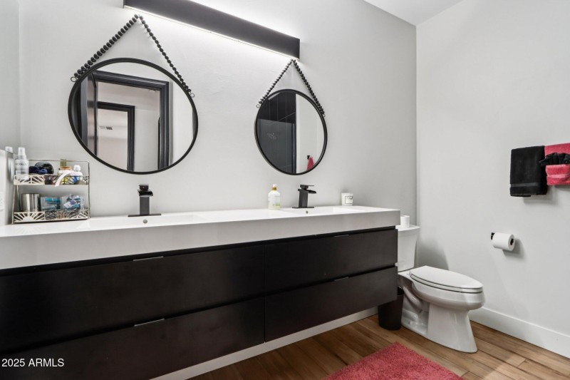 46-web-or-mls-E North Ln-L2711-044