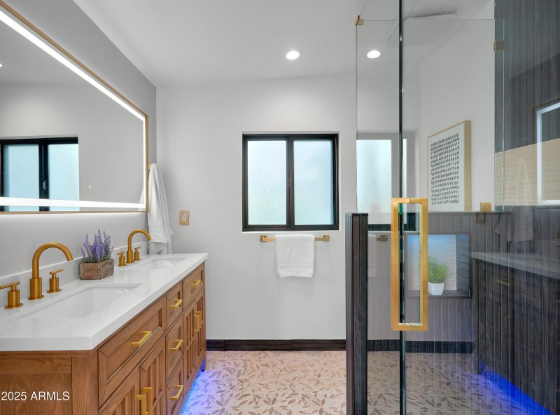 PropertyImageCo_7320ELathamSt_WEB_4