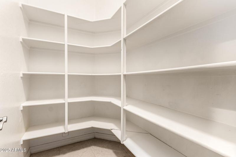 Walk-in Pantry