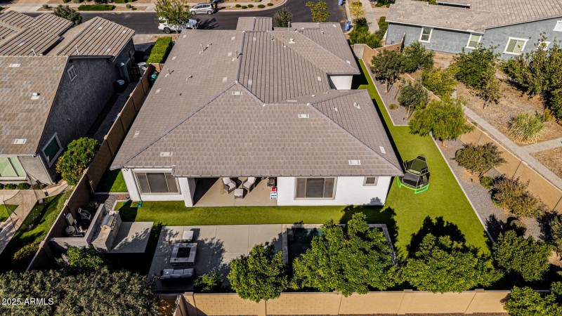 77 - Seismic 10321 Drone