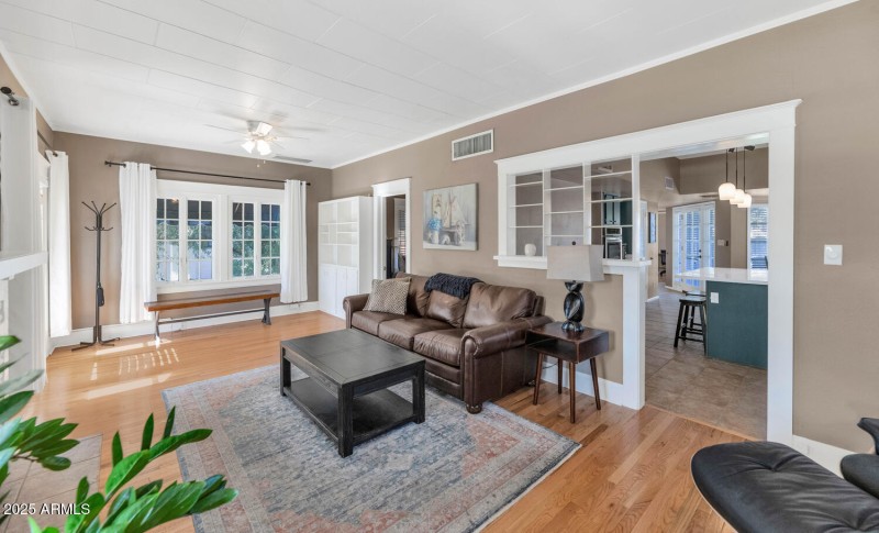 60 E Hoover Ave-large-012-017-TOD2012-15