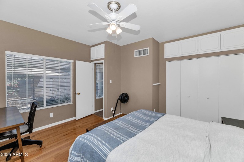 60 E Hoover Ave-large-023-029-TOD2041-15