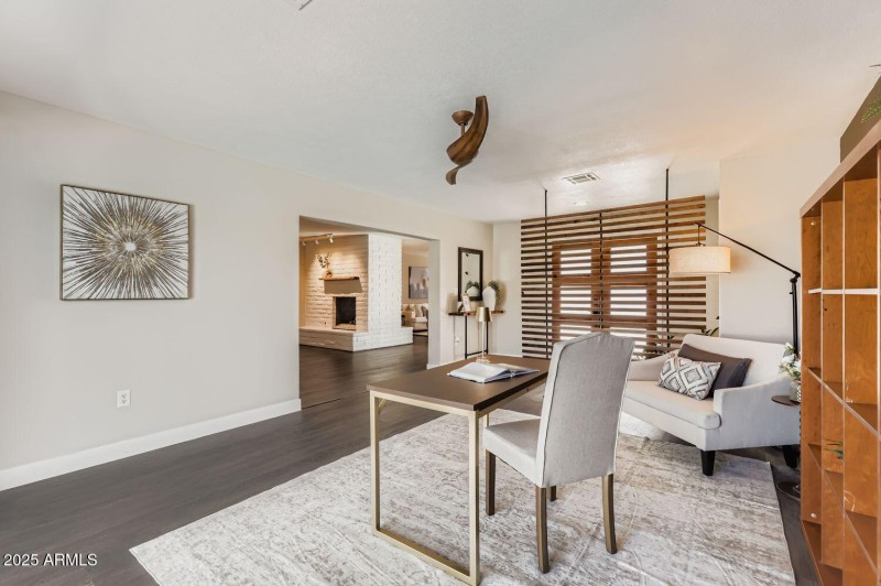 202 N Florence Ave - Web Quality - 008 -